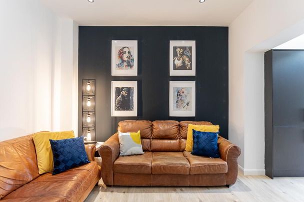 Room 5, 9 Frank Street, Belfast, BT5 4NW - Photo 1