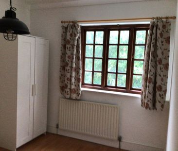 4 Bed Detached House, Guibal Road, SE12 - Photo 5