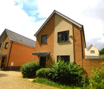 3 bedroom house to rent Kirby Drive, Colchester, Essex, CO4 - Photo 5