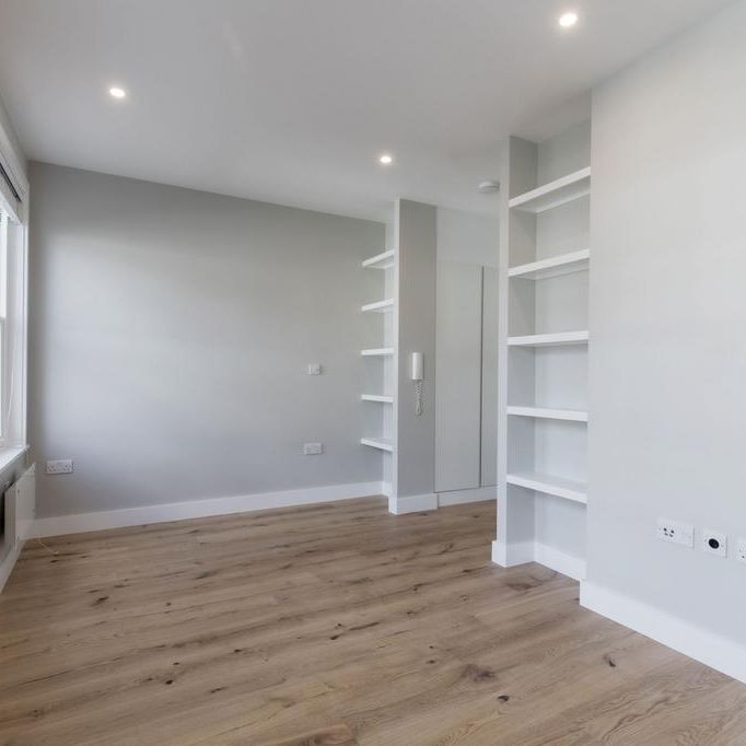 Flat to rent - Photo 1