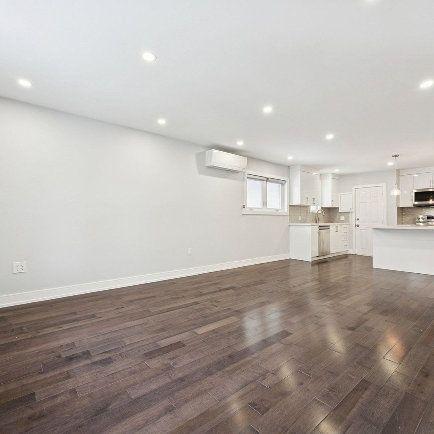 For Lease - 59 Burnaby Boulevard, Toronto, Ontario - Photo 1