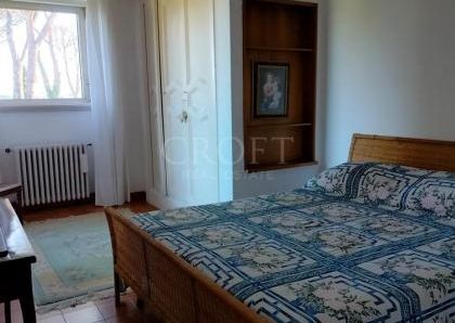 Ardeatina-Divino Amore: Quiet, charming rustic villa, big and well-curated garden, 3 beds, 1 study, 3 baths, living room, kitchen, with terraces , AC and parking space. Ref 2322