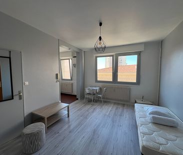 Location Appartement 1 pièce 26m² - Photo 6
