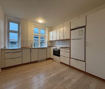 Skøn 3-værelses lejlighed i hjertet af Odense centrum. - Foto 4