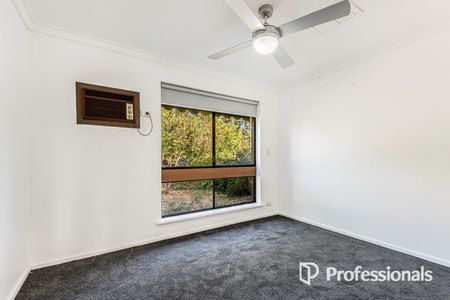 Spacious 3-Bedroom Home Opposite Park - Photo 4