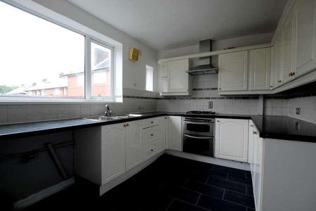 Brookfield Gardens, Wythenshawe, M22 - Photo 5