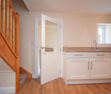 2 bedroom property to rent - Photo 1