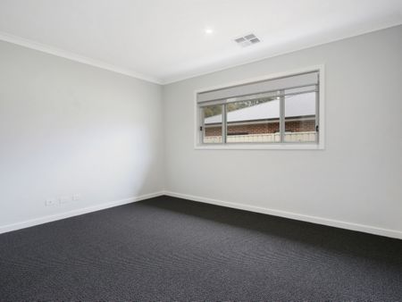 27 Firmstone Road, Leneva VIC 3691 - House For Rent | Domain - Photo 2
