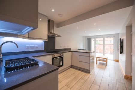 Redlands Road - Photo 4