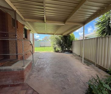3 BEDROOM HOME! - Photo 6