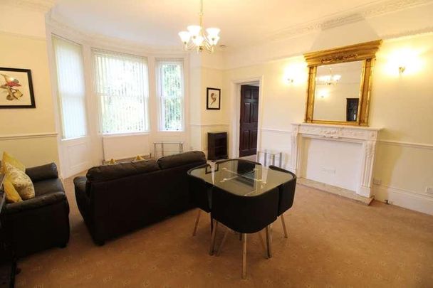 Caterham, Surrey, CR3 - Photo 1