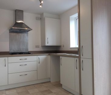 2 bedroom link detached house to rent - Photo 4