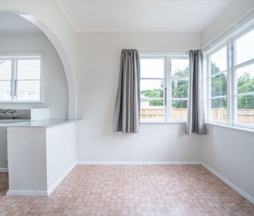 Ready to move in now! - Photo 2