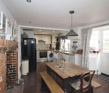 Tanners Street, Faversham, Kent, ME13 - Photo 1