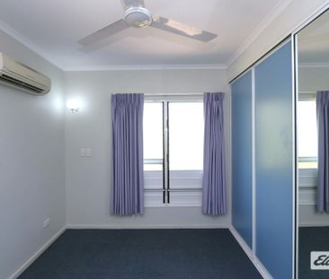 Elevated 4 Bedroom, 2 Bathroom Home!!! - Photo 6