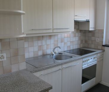 Grosszügige 3-Zimmer Dachwohnung - Photo 1