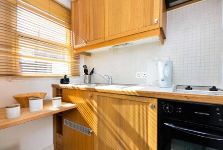 Studio to rent - Photo 3