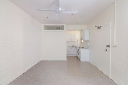 3 / 164C Bourke Street - Photo 4
