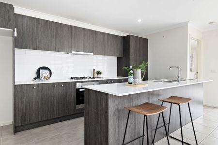 Impressive 4-Bedroom Home Offering Space and Comfort - Photo 5