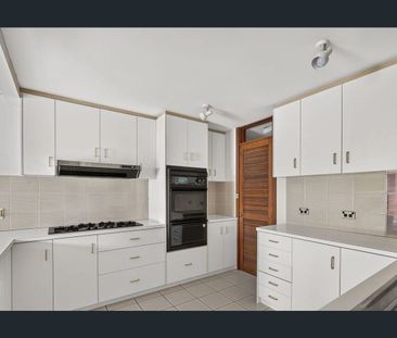 Spacious Split-Level Home in a Prime Location - Photo 6