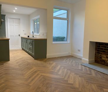 New Hall Road, Chesterfield - Photo 3