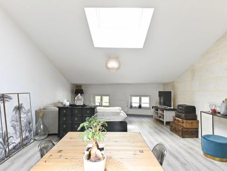 Location Appartement 5 pièces 104 m2 à Niort - Photo 2