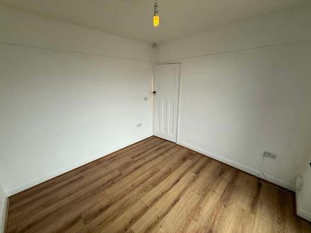 Brook Avenue, West Timperley, Timperley, WA15 - Photo 4