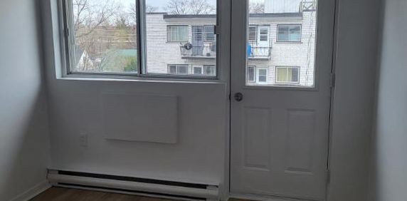 3 1/2 (1 bedroom apt) $1200 a louer Rosemont - Photo 2