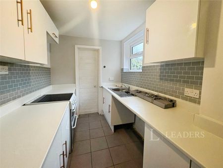 2 bedroom terraced house to rent - Photo 5