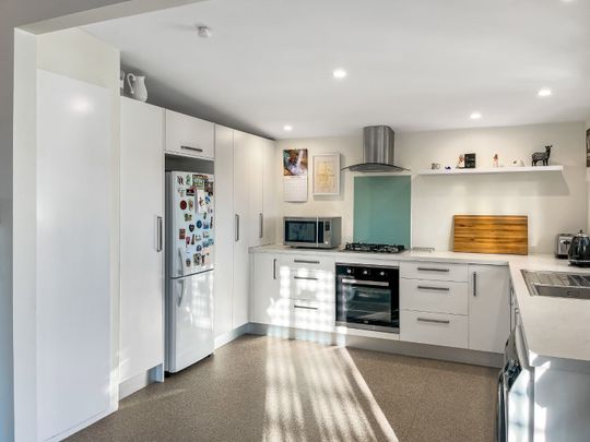 Shrimpton Road, Haumoana - Photo 1
