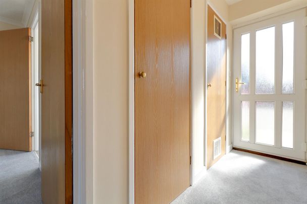 A 1 Bedroom Flat in Central Cheltenham GL50 3RR - Photo 1