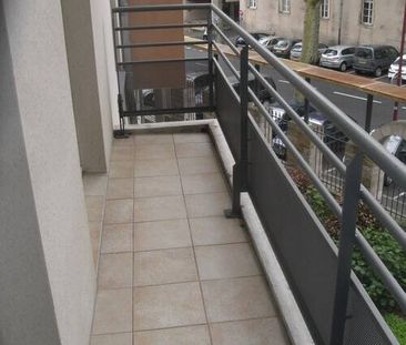 Location appartement t1 bis 2 pièces 26 m² à Rodez (12000) Centre A... - Photo 4