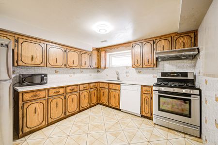 For Lease - 38 Leafield Drive Unit# Bsmt, Toronto, Ontario - Photo 3