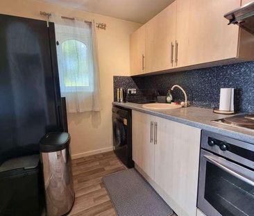 Horton Heath, SO50 - Photo 3