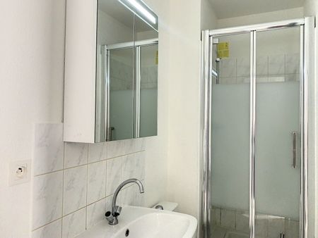 CANAL/1ER MAI – T1 BIS RENOVE- 29.87 M² - Photo 4