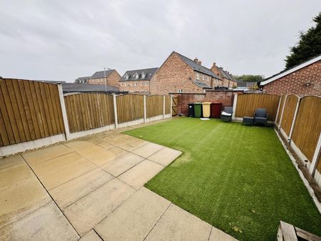 3 bedroom terraced house to rent - Photo 2