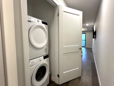 For Lease - 15 Queen Street Unit# 2103, Hamilton, Ontario - Photo 3