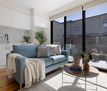 Modern Two-Level Townhouse with Spacious Living and Stylish Finishes - Photo 5