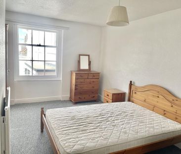 4 bedroom terraced house to rent - Photo 1