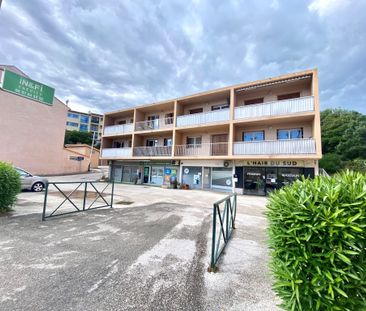Location Appartement 1 pièce 29m² HYERES 83400 - Photo 6