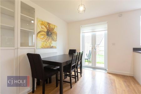3 bedroom semi-detached house to rent - Photo 3
