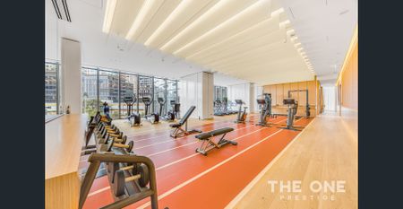 Luxury 1 Bedroom Apartment with Study and Iconic Harbor and Park View - Photo 4