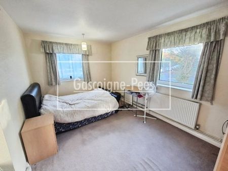 Marlfield Court - Photo 3