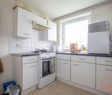 1 bedroom in a flat share to rent - Photo 1