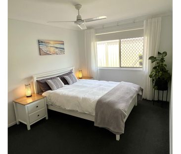2/5 Riccarton Place, Labrador - Photo 3