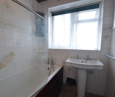 3 bedroom Detached house to rent - Photo 6