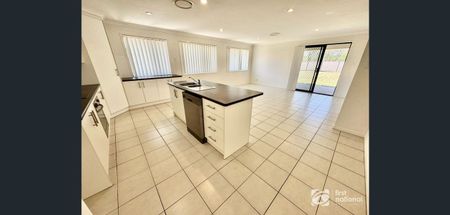 STUNNING 4-BEDROOM FAMILY HOME – PERFECT FOR COMFORTABLE LIVING! - Photo 5