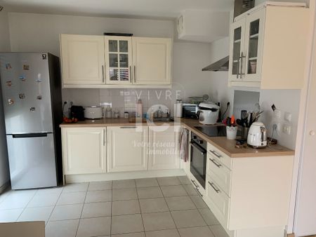 Location Appartement 3 pièces 65m² - Photo 2