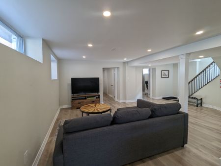 For Lease - 240 Wellesworth Drive Unit# #Lower, Toronto, Ontario - Photo 5