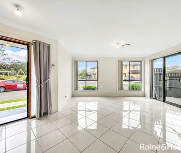 Two Bedroom Home With Off Street Parking - Photo 4